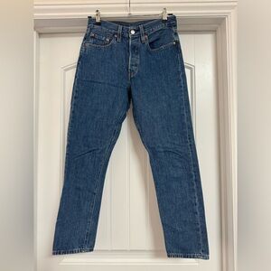 listing-status-banner